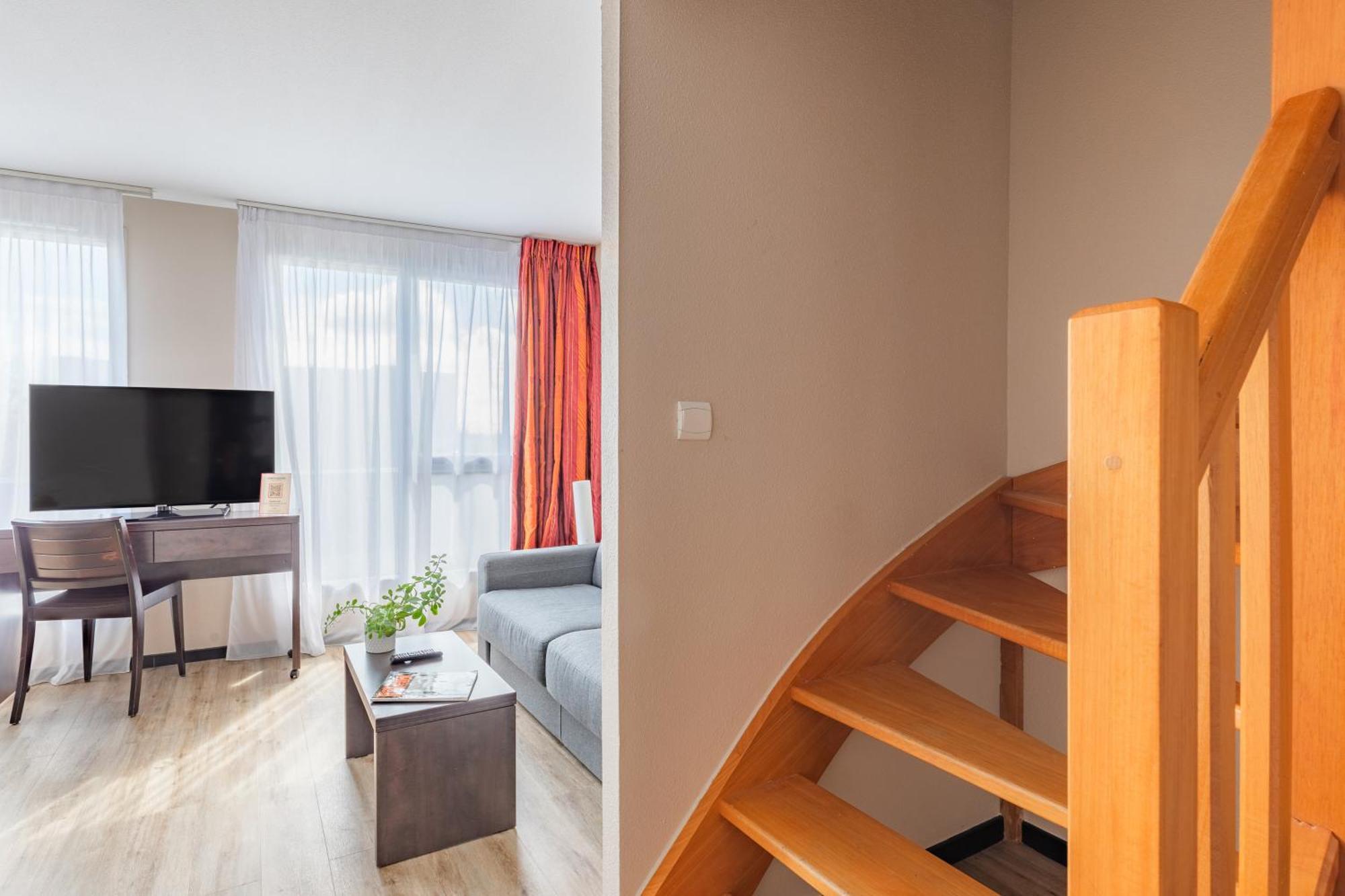 Park&Suites Elegance Nantes Atlantis Saint-Herblain Exterior foto