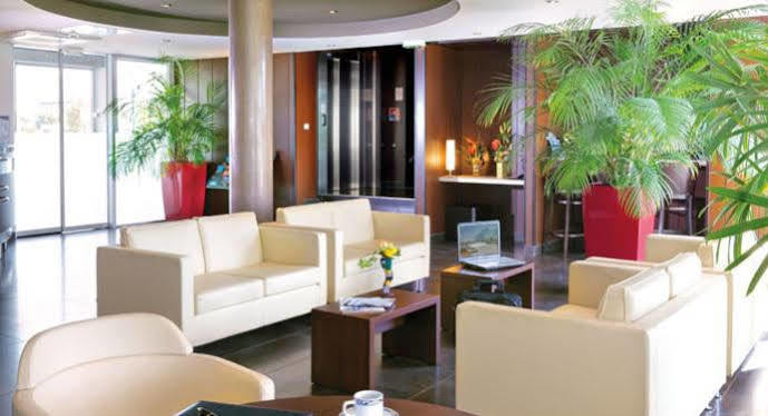 Park&Suites Elegance Nantes Atlantis Saint-Herblain Exterior foto